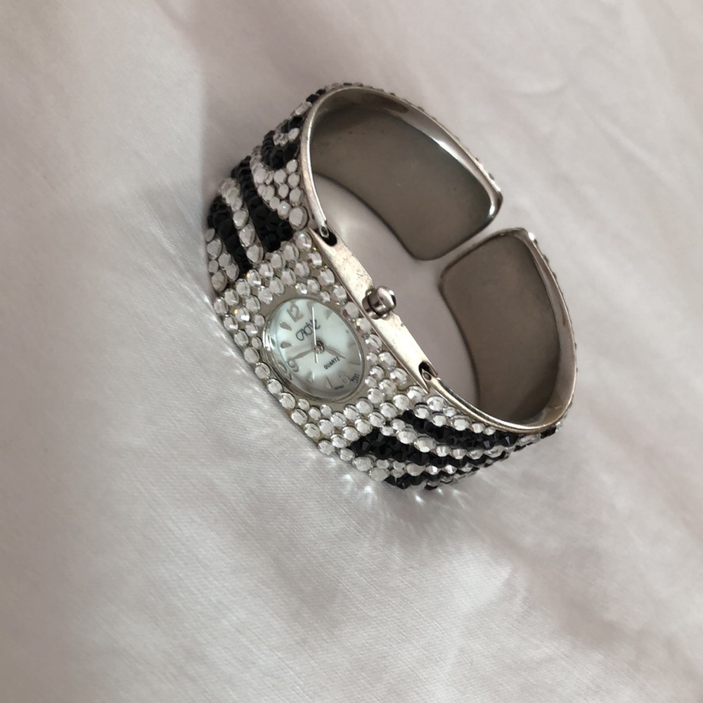 Cache Silver Cuff Flexible Watch! Rhinestone embellished! Excellent like New!